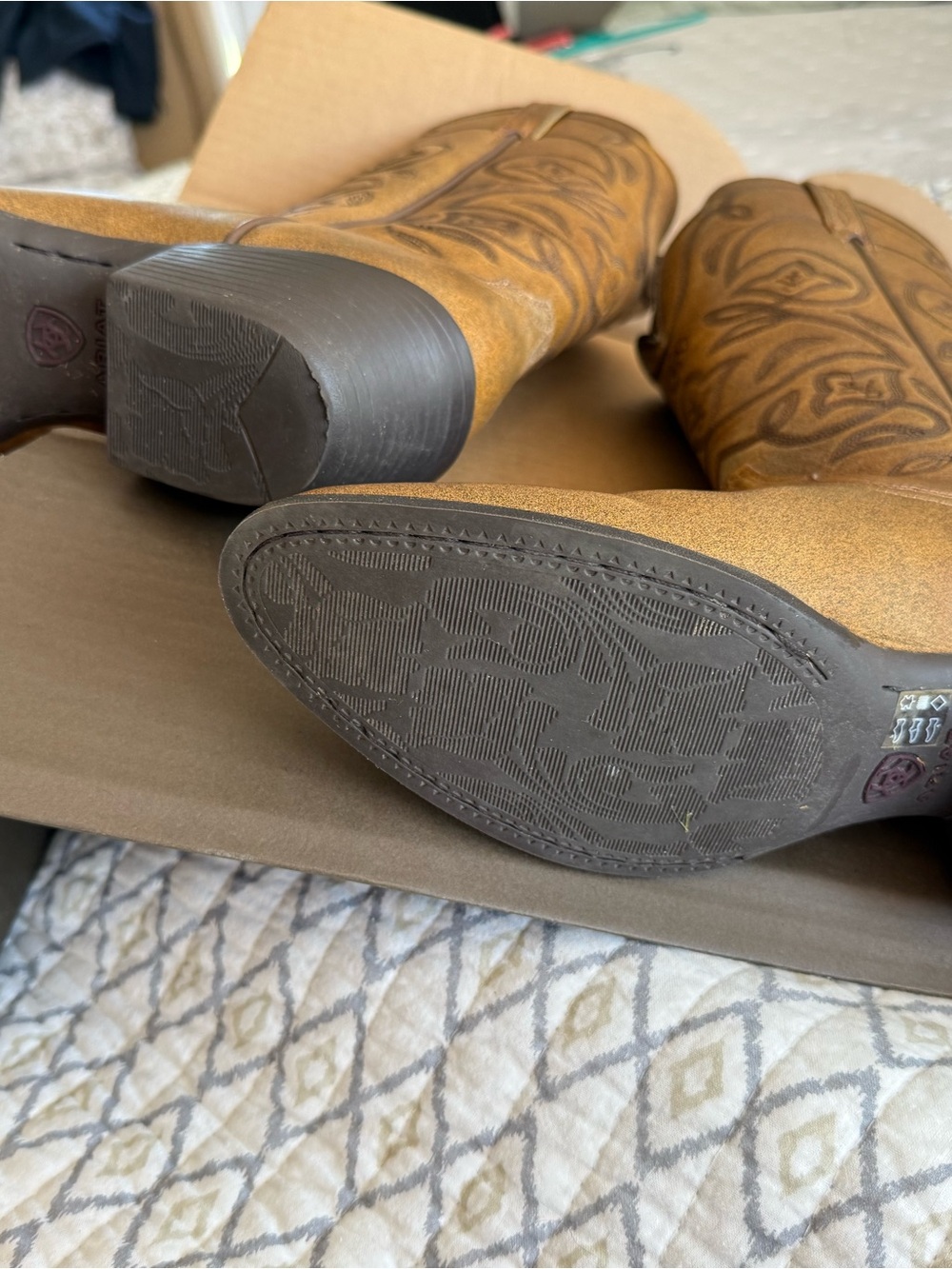 Ariat Tan/Brown Embroidered Western Boots - Picture 5 of 5